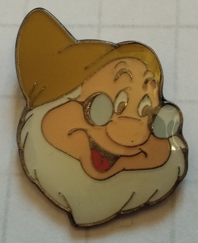 Spilla disney prof doc nani - disney,